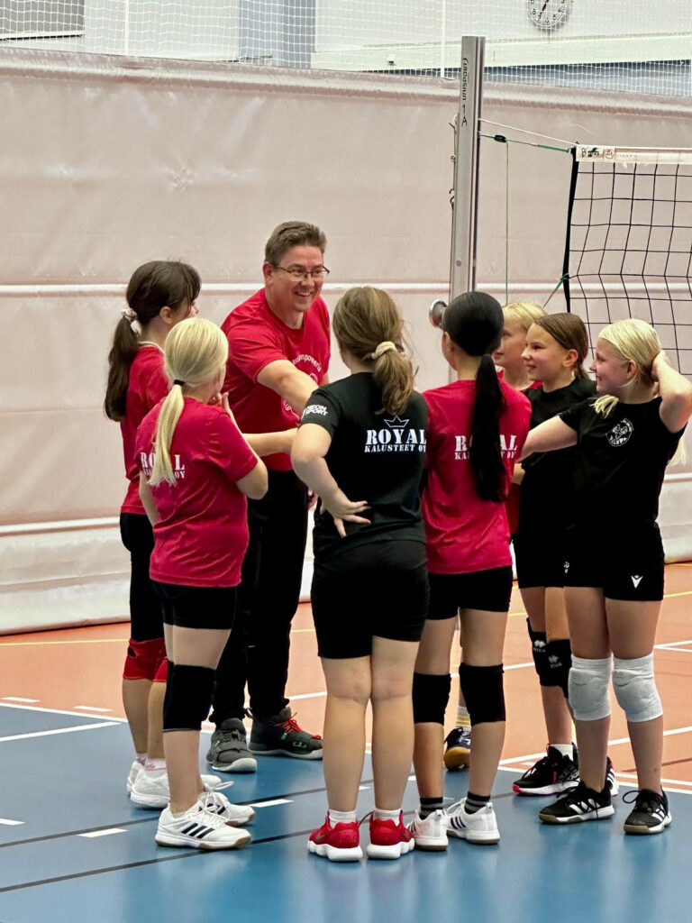 Jaakko Pirttikoski JunnuValepan puheenjohtajaksi. Kuva Tia Palomäki